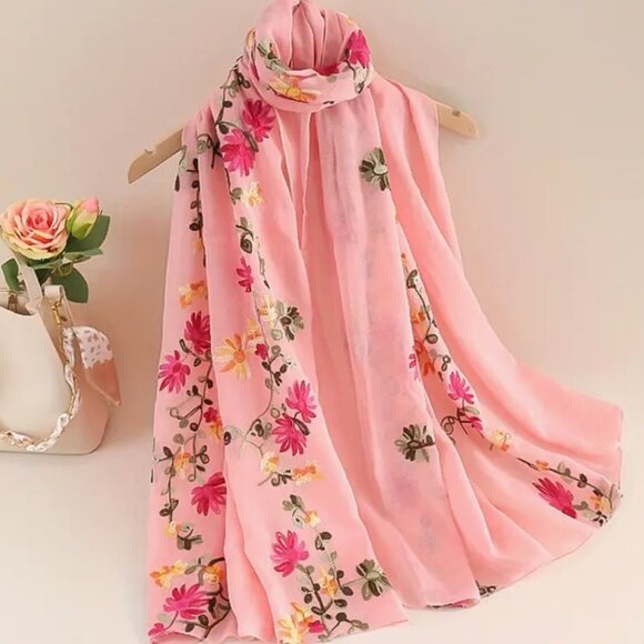 Accessories - Elegant Flower Embroidery Scarf - Lightweight and Windproof Shawl